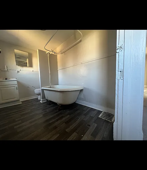2125 Orange Ave NW — Photo 5
