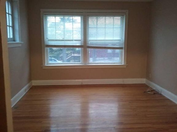 View Dining Room to Livin