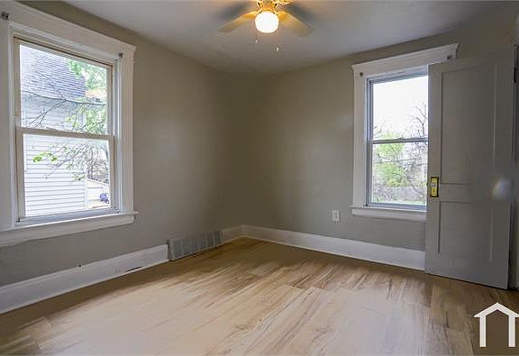 4th image of 863 London Rd