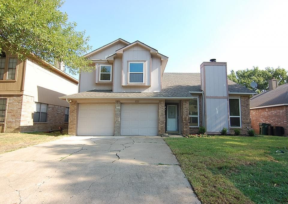 1st image of 833 Wyndham Pl