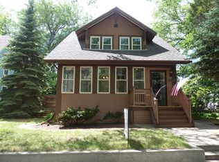 712 N 7th St, Bismarck, ND 58501