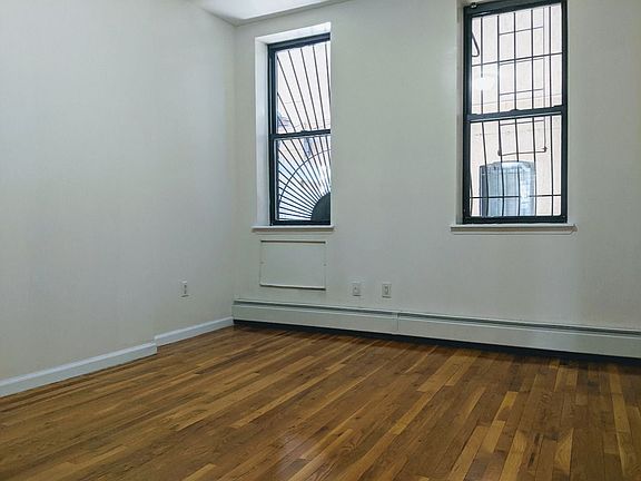3rd image of 304 Pleasant Ave APT 1N