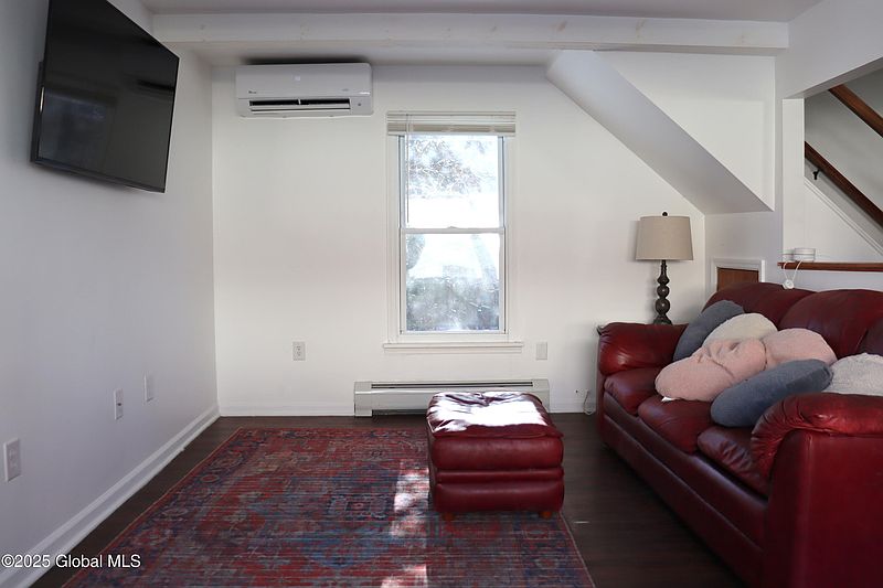 5th image of 108 Wendell Avenue