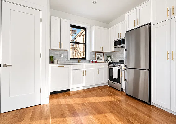 Kitchen, photo 1