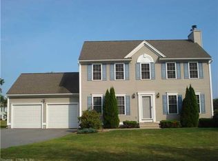 192 Noank Ledyard Rd, Groton, CT 06355
