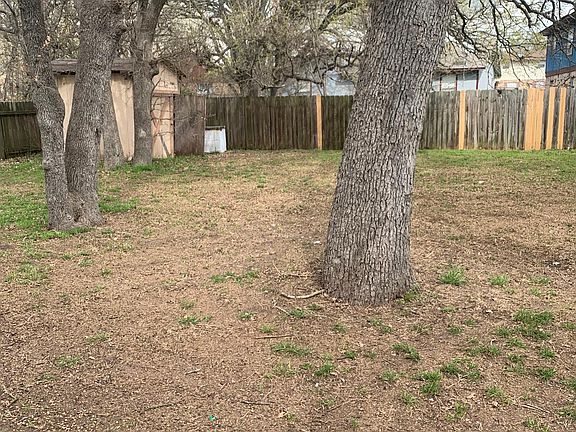 5th image of 2102 La Brisa Dr