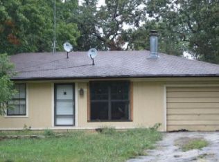 720 Othello Ln, Reeds Spring, MO 65737