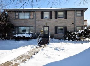 6251 W Kinnickinnic River Pkwy, Milwaukee, WI 53219