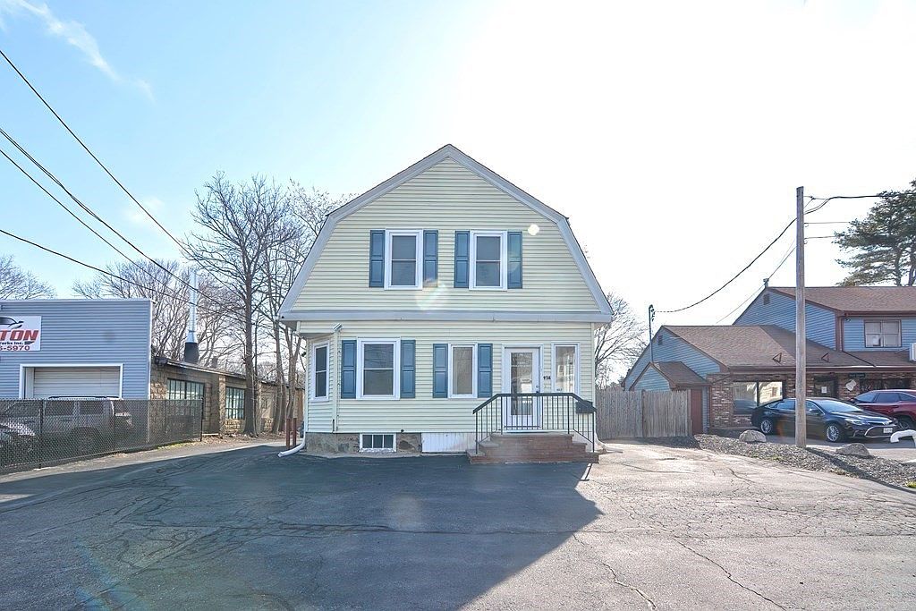 956 Washington St Stoughton Ma 02072 Zillow