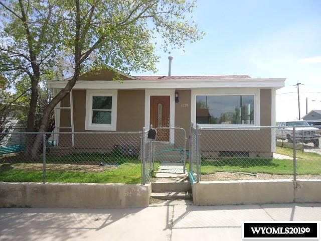 1st image of 1035 Adams Ave