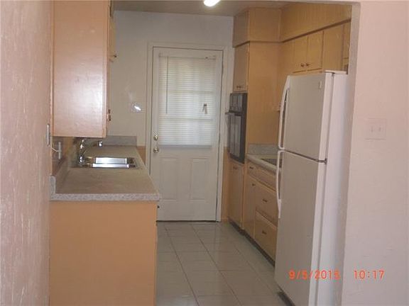 4th image of 1112 David Dr