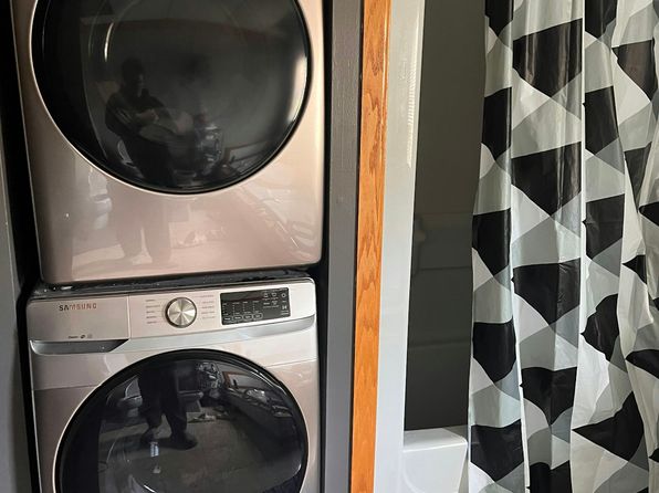 220 W 7th Ave ROOM 4