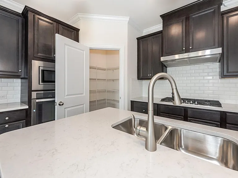 2018 Poplar Ridge Dr — Photo 11