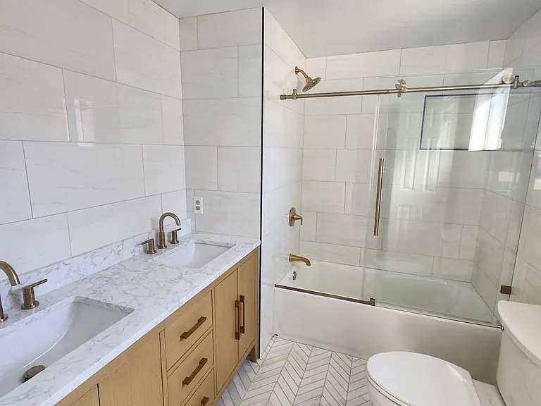 5862 Belgrave Ave #10 — Photo 5