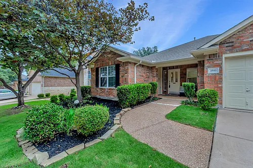 4940 Van Zandt Dr Photo 1