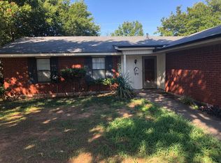 4612 Summit Dr, Wichita Falls, TX 76310