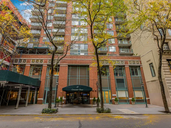 22 West 15th Street image 17 of 18