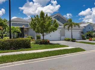 2401 Ariane Dr, Naples, FL 34112