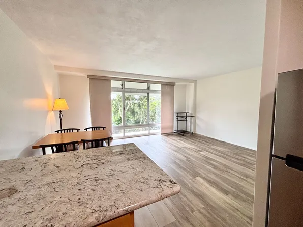 1511 Nuuanu Ave APT 333, Honolulu, HI 96817
