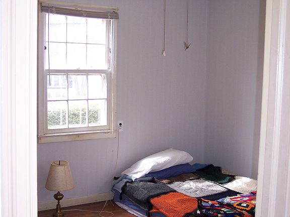 5th image of 237 Morsemere Ave