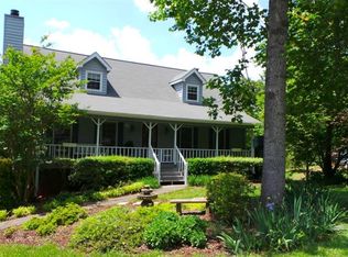 706 Etowah Ct, Woodstock, GA 30188