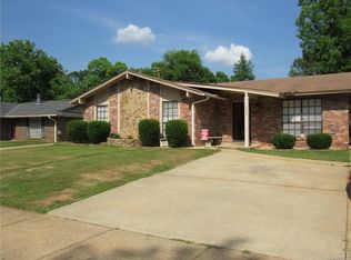 560 Shady Grove Dr, Montgomery, AL 36109