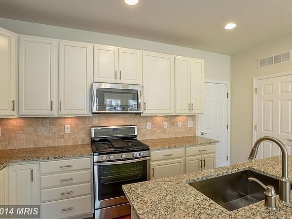 3rd image of 2956 Finsbury Pl Suite 121