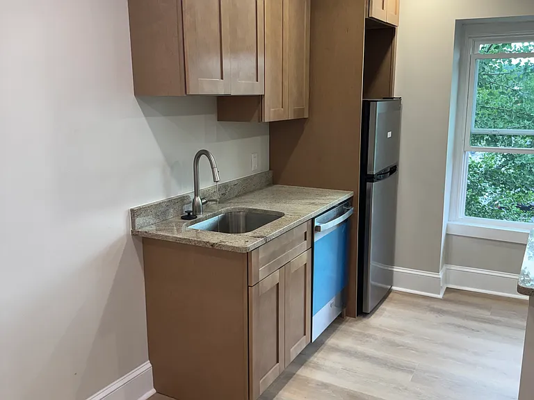 1531 Delaware Ave #3 — Photo 7