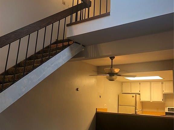 3rd image of 515 Meredith Ln APT 3G