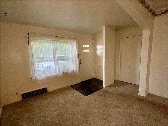 5th image of 1500 Grandview Ave