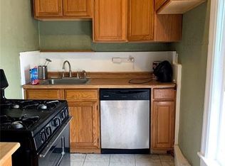 207 Ohio Ave APT 2, Providence, RI 02905