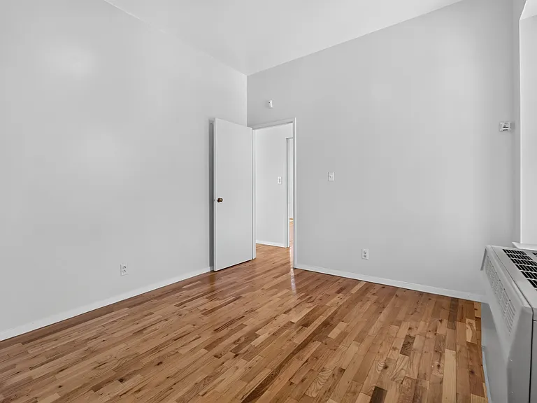 71 W 109th St #5B — Photo 9