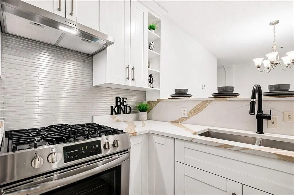 2 bed, 2.0 bath, 1279 sqft, $1,700 — Photo 4