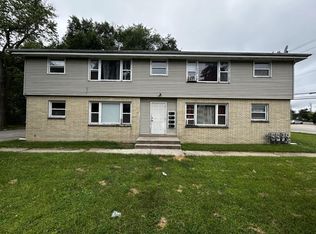537 Three Mile Rd, Racine, WI 53402