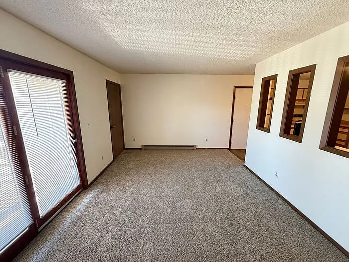 332 Terri Dr #6 — Photo 5