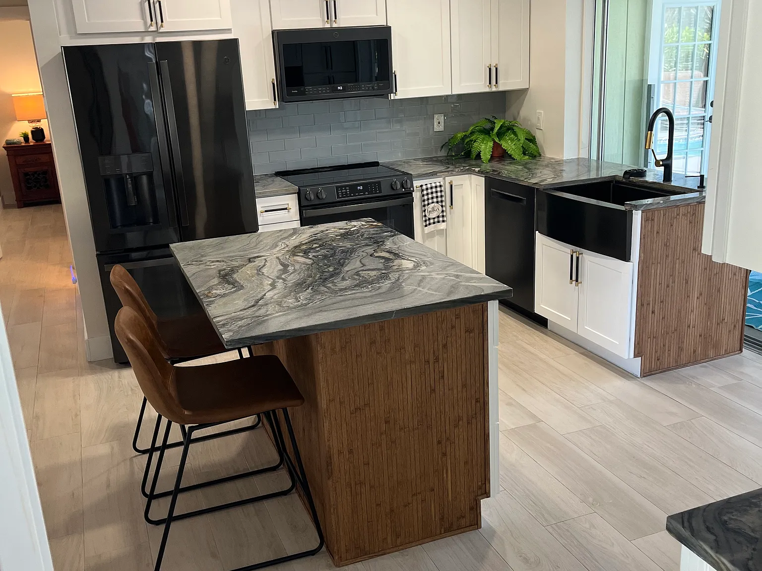 3 bed, 1200 sqft, $5,000 — Photo 4