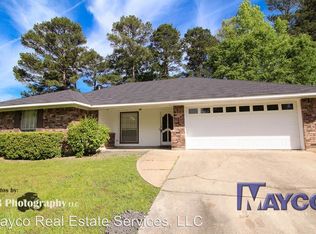 9717 McLeod Dr, Shreveport, LA 71118