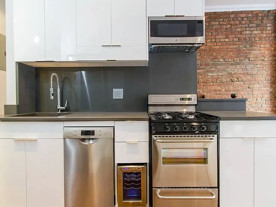 2nd image of 345 E 18th St #2B