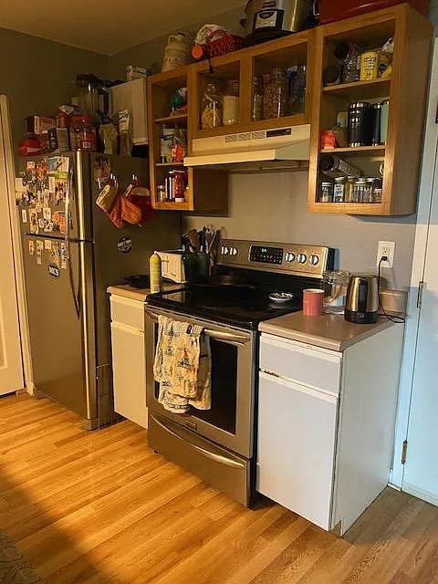 1 bed, 688 sqft, $1,950 — Photo 2