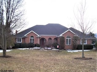 108 Summit Cir, Centre Hall, PA 16828