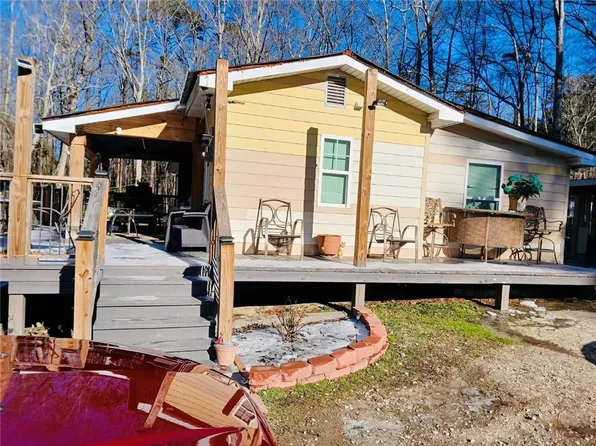 252 Eastbrook Dr, Winder, GA 30680
