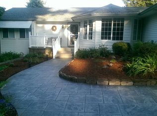 22444 SE Bohna Ct, Damascus, OR 97089