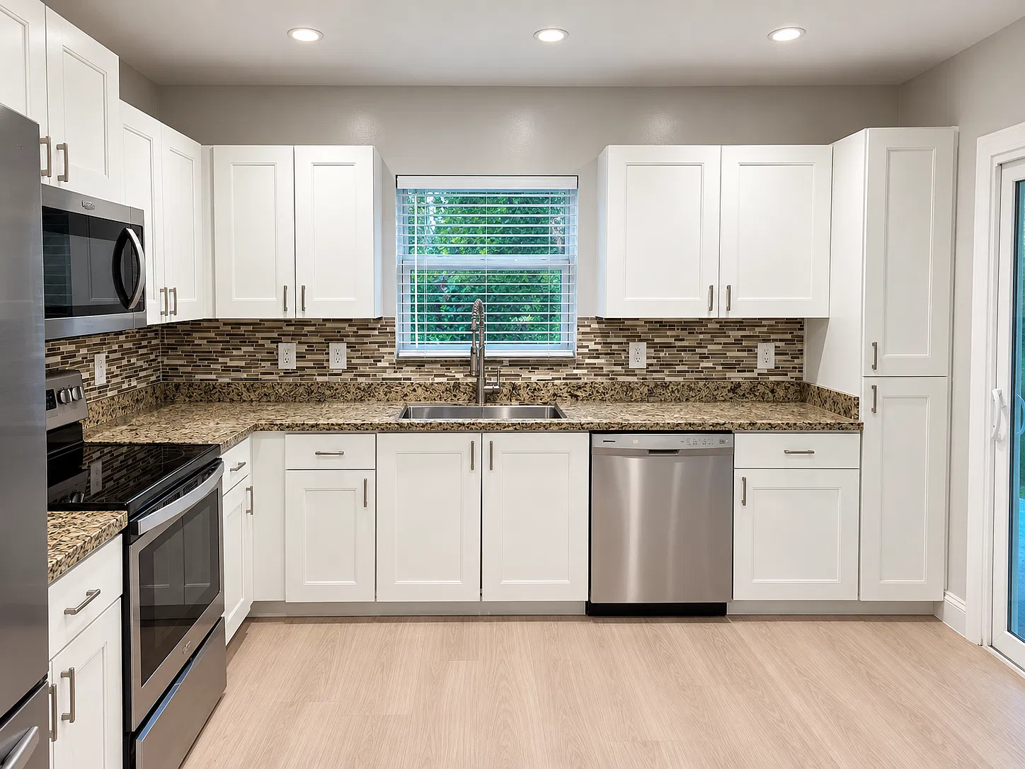 2 bed, 1057 sqft, $2,700 — Photo 4