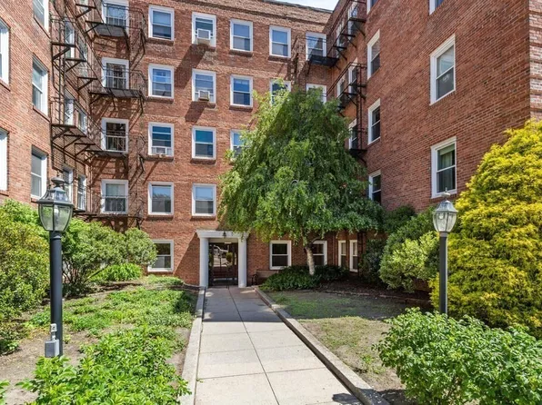 395 Broadway APT R5e, Cambridge, MA 02139