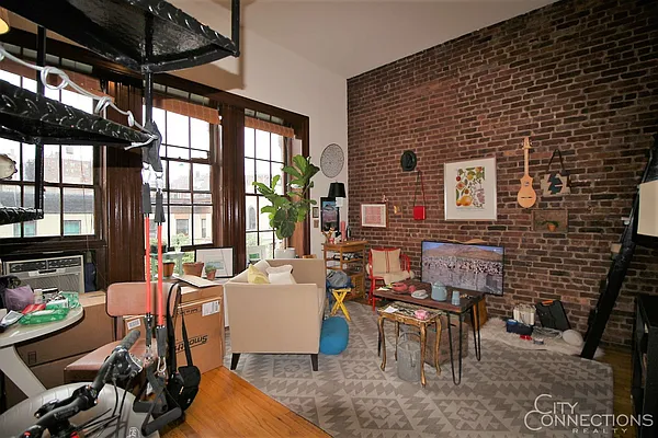 Rented by City Connections Realty | media 13