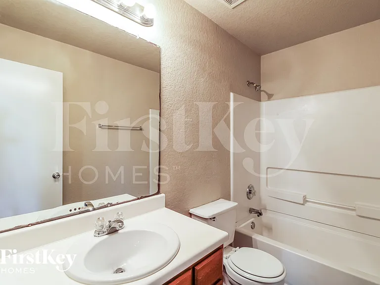 1661 Nichole Woods Dr — Photo 13