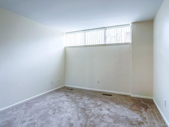 5th image of 1525 Amherst Manor Dr APT 512