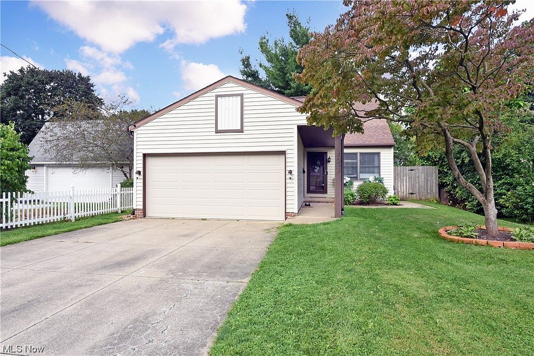 1027 Overland Ave NE, North Canton, OH 44720 MLS 4487255 Zillow