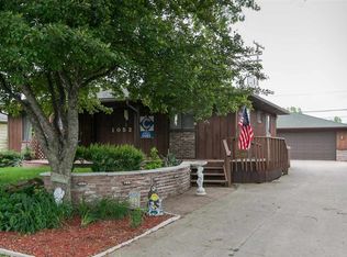 1052 Regent St NE, Cedar Rapids, IA