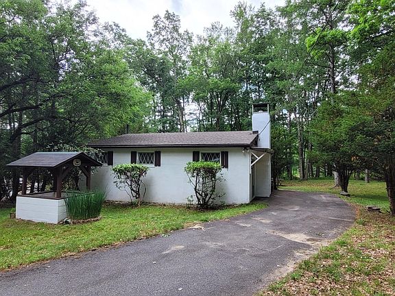 2nd image of 9185 Sherwood Dr
